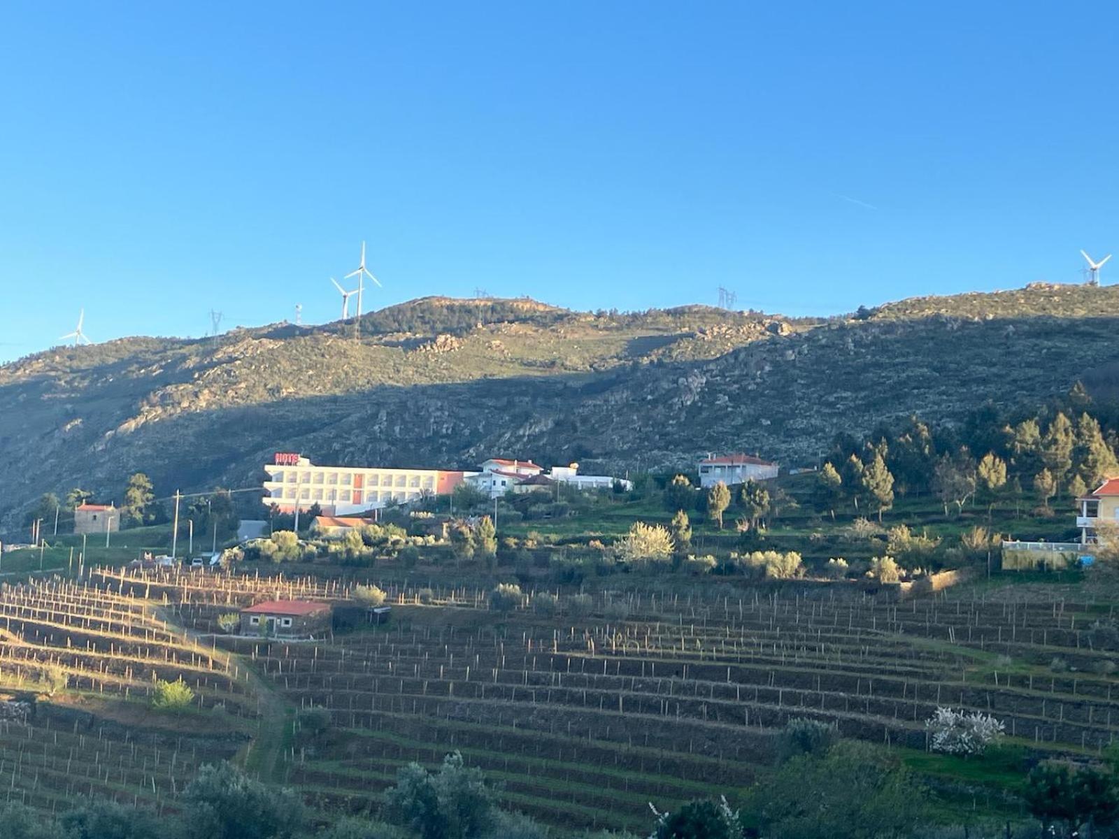 PLACIDO HOTEL DOURO TABUACO 46/48