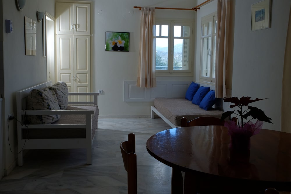 Dialinas Apartments 24/50