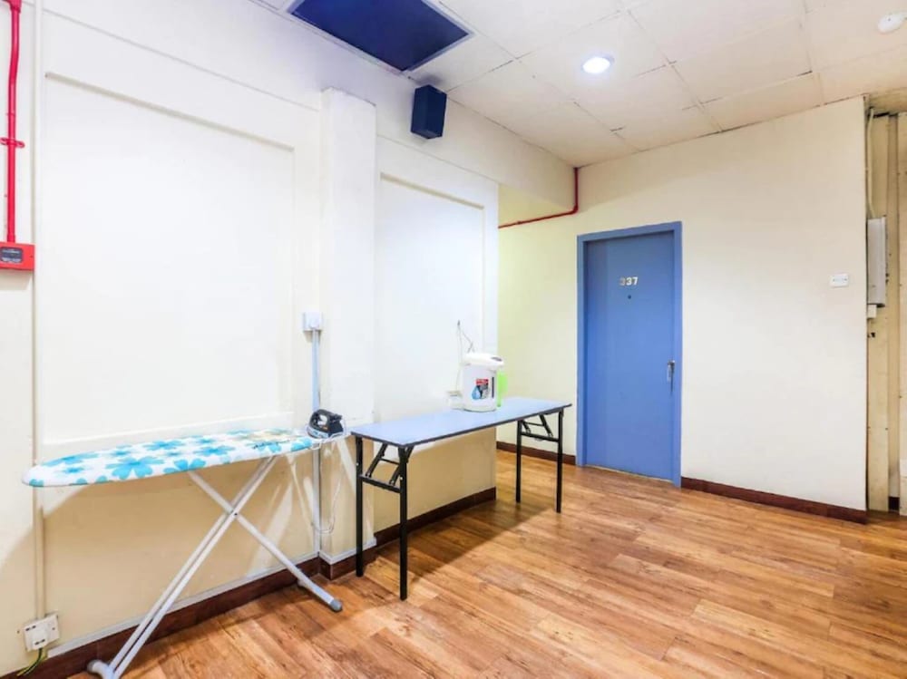 Madani Muslim Hotel 27/34