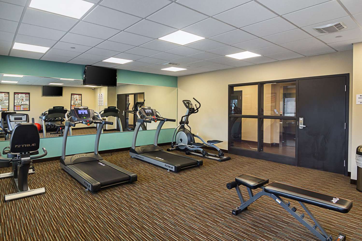 Suburban Studios Monaca - Pittsburgh 5/17