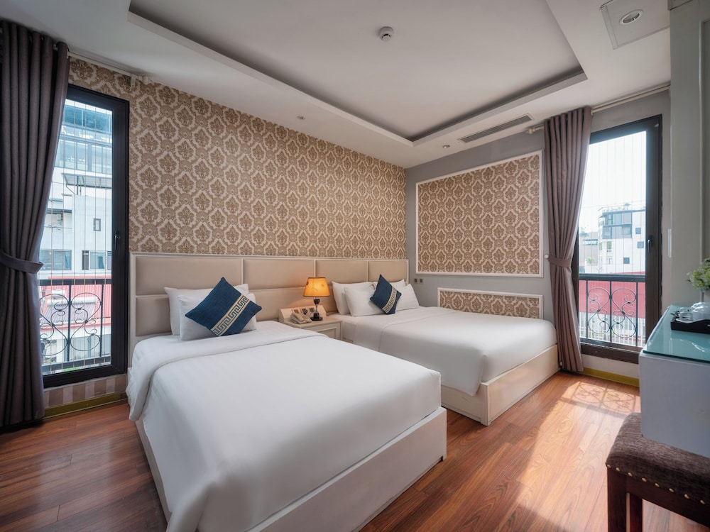 Family, Triple, 1 King and 1 Single Beds, City View