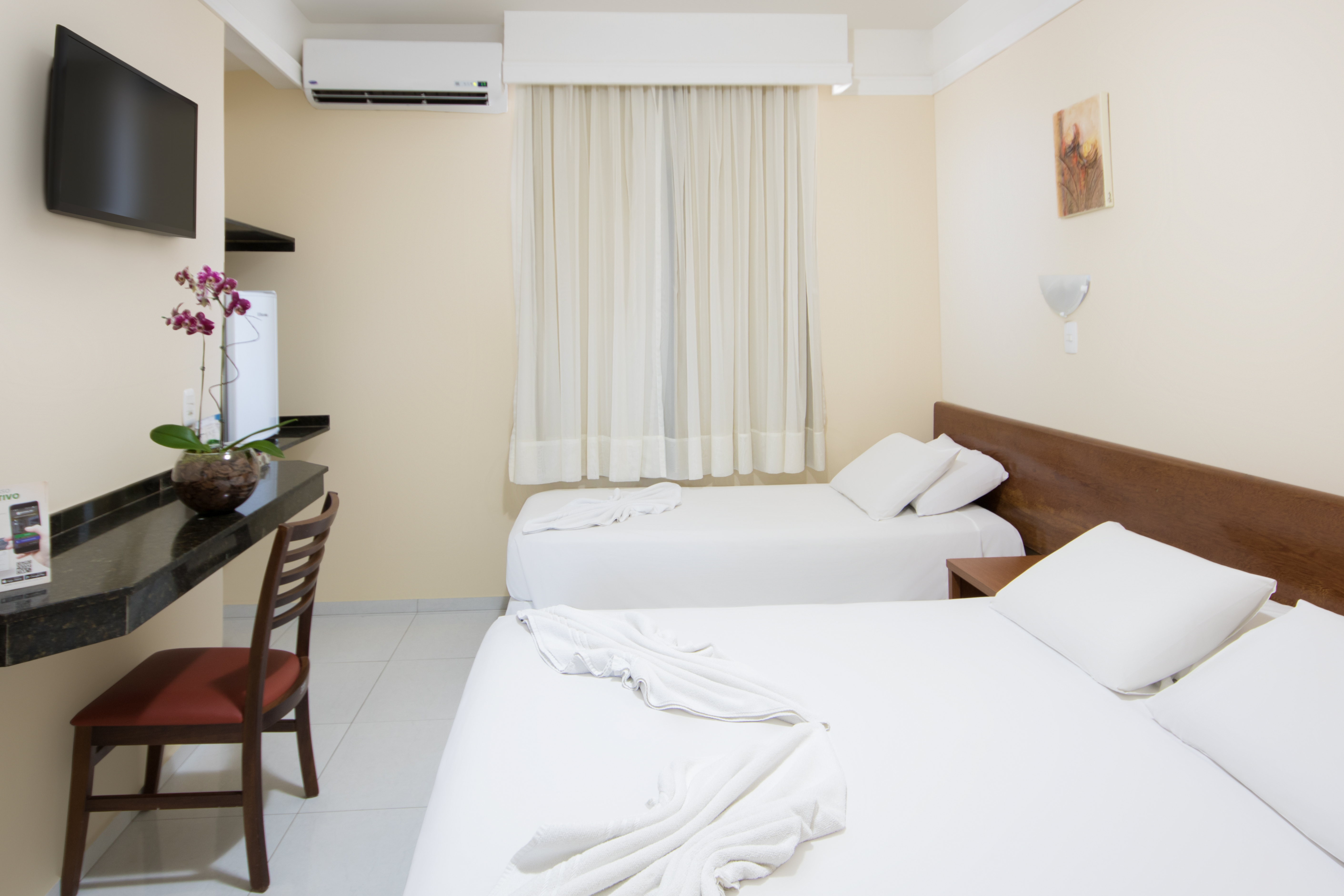 STANDARD, TWIN BEDS