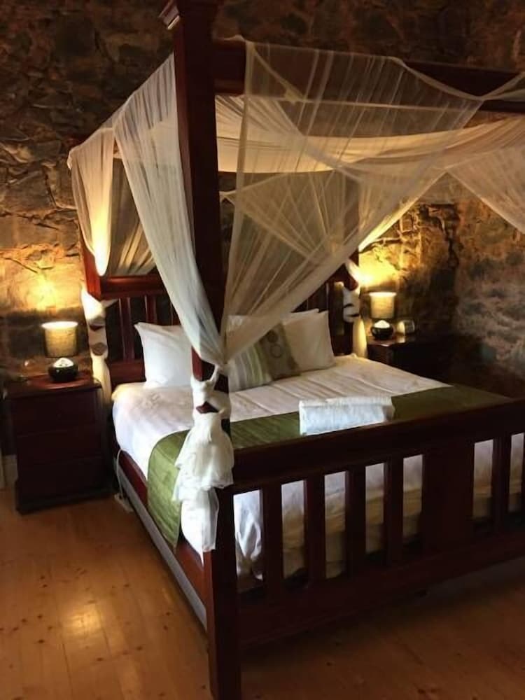 Blue Standard, King Bed