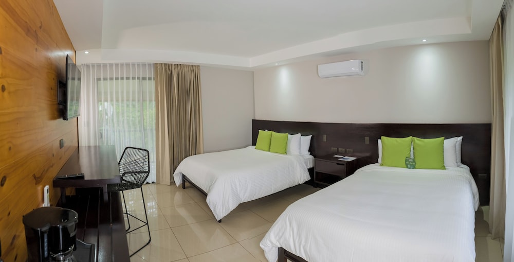 Montana De Fuego All Inclusive 17/50
