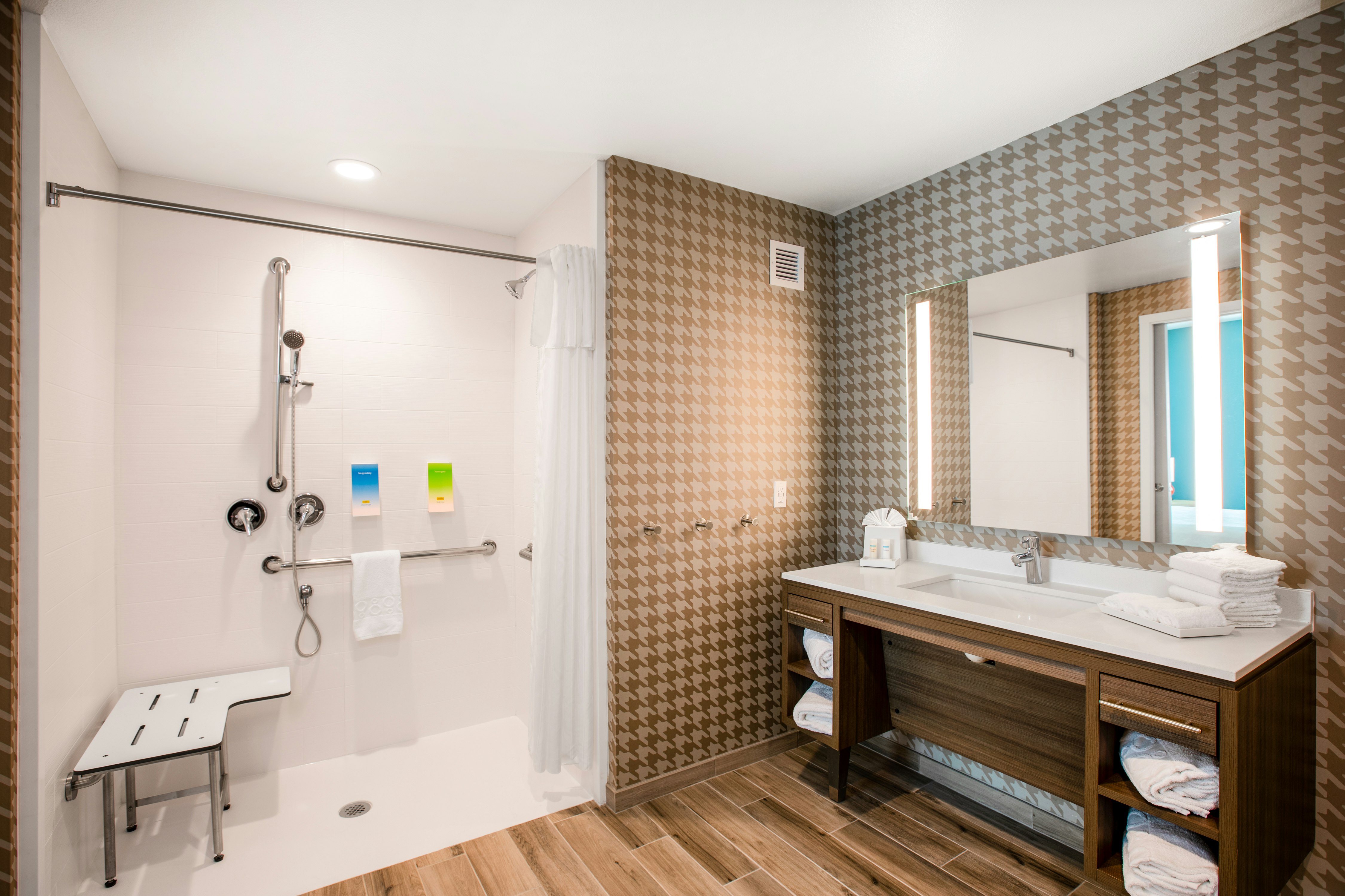 Home2 Suites By Hilton Carlsbad CA 44/44
