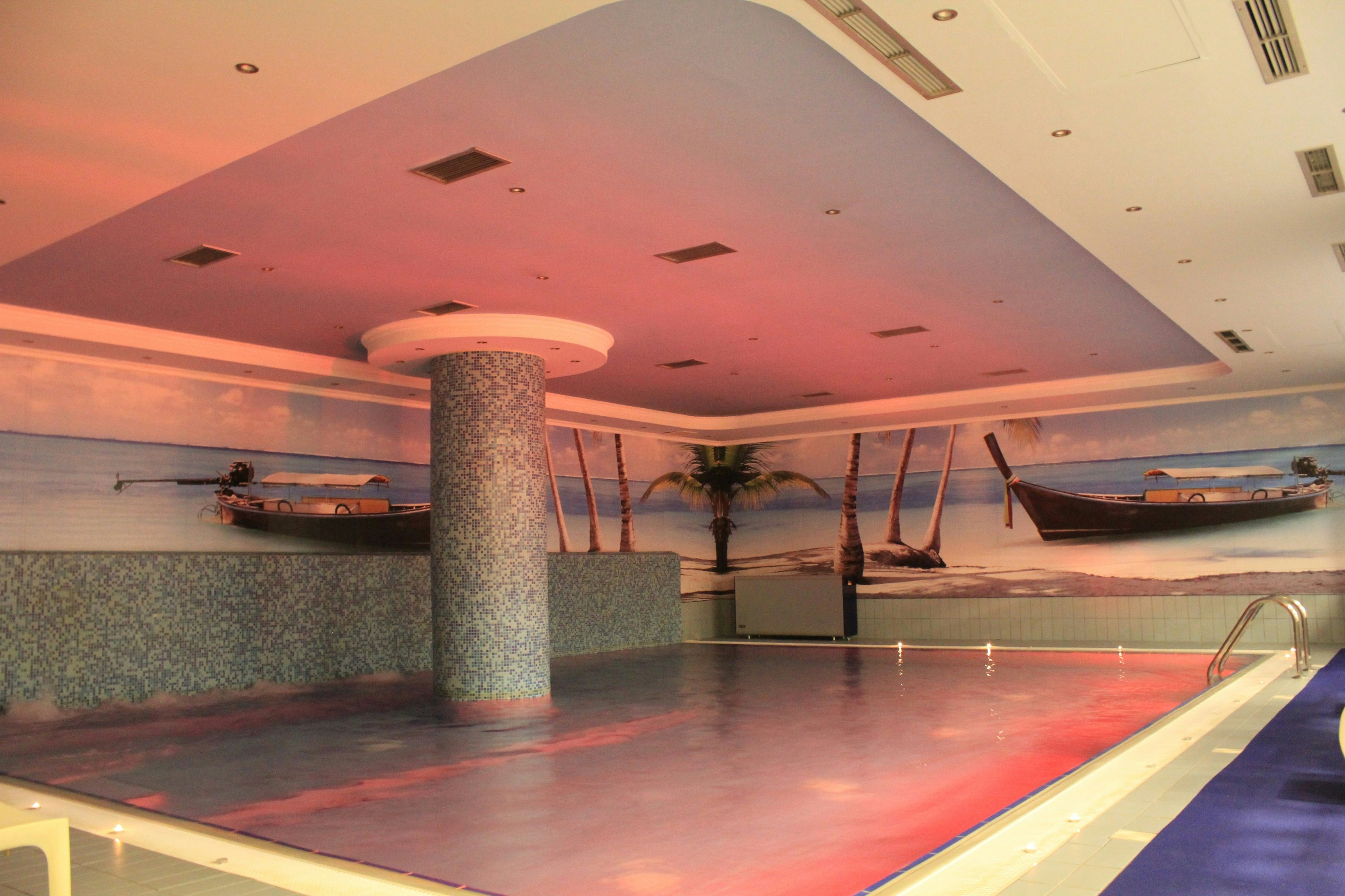 Tirana International Hotel and Conference Centre 24/50