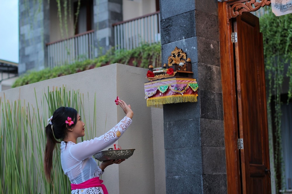 Vansari Hotel 2/27