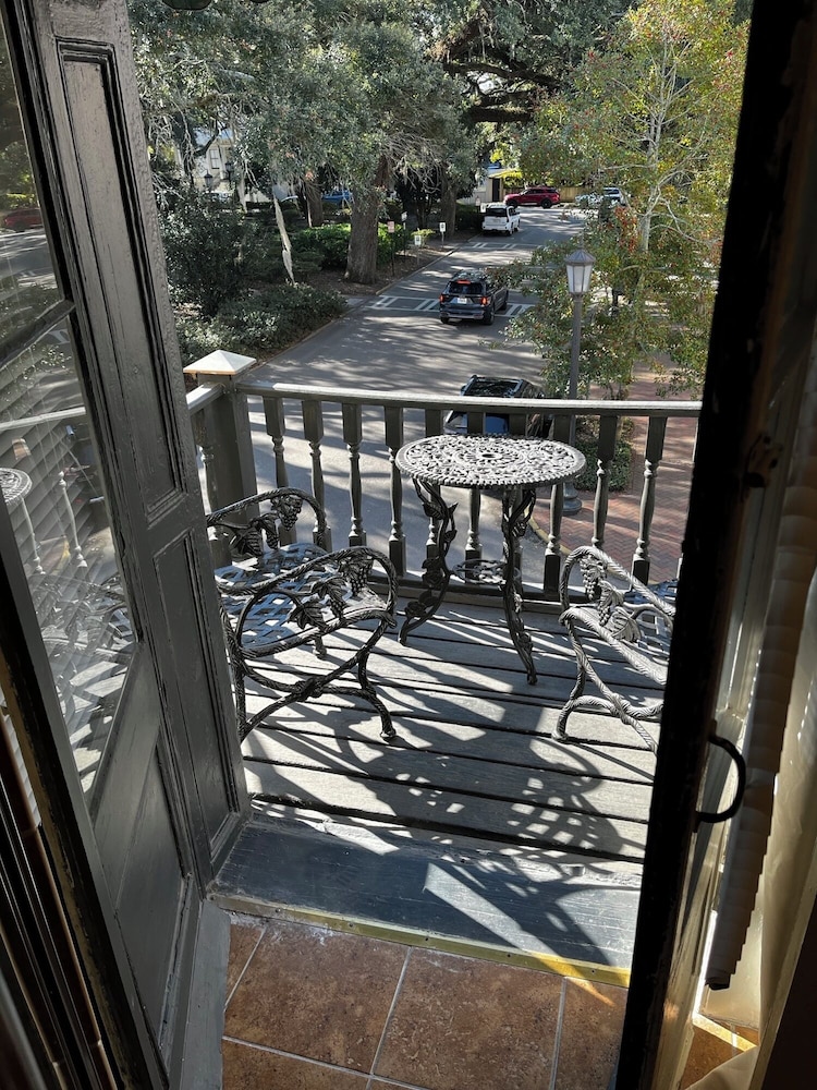 Foley House Inn 46/75