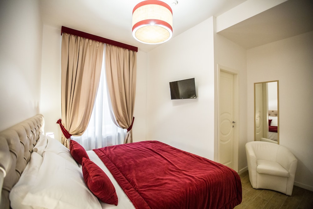 Chic Town Luxury Rooms 40/69
