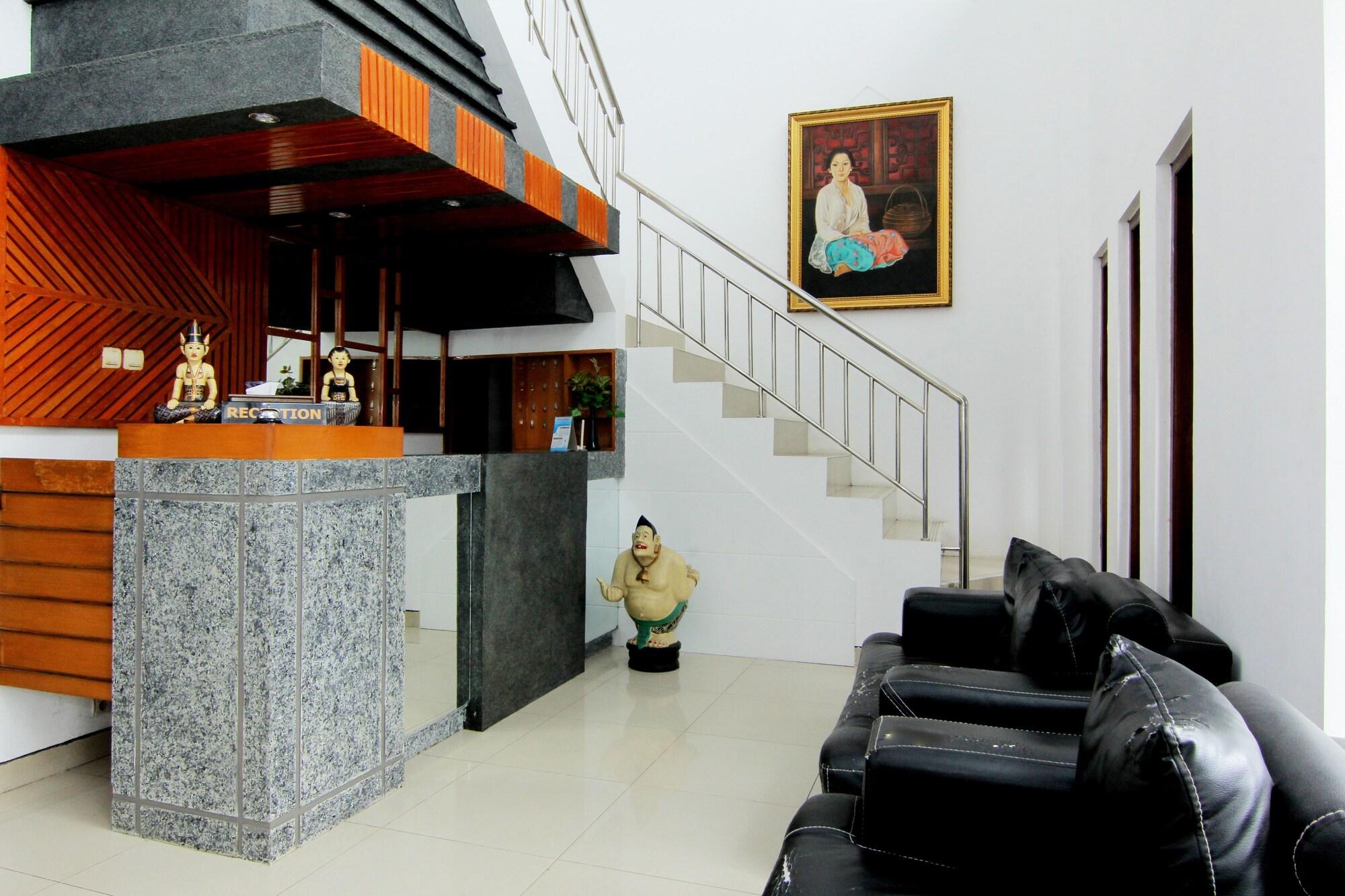 Grand Surya Hotel Yogyakarta 7/51