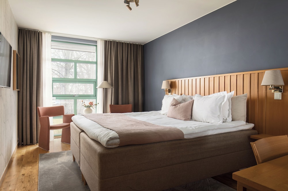 STANDARD, DOUBLE BED
