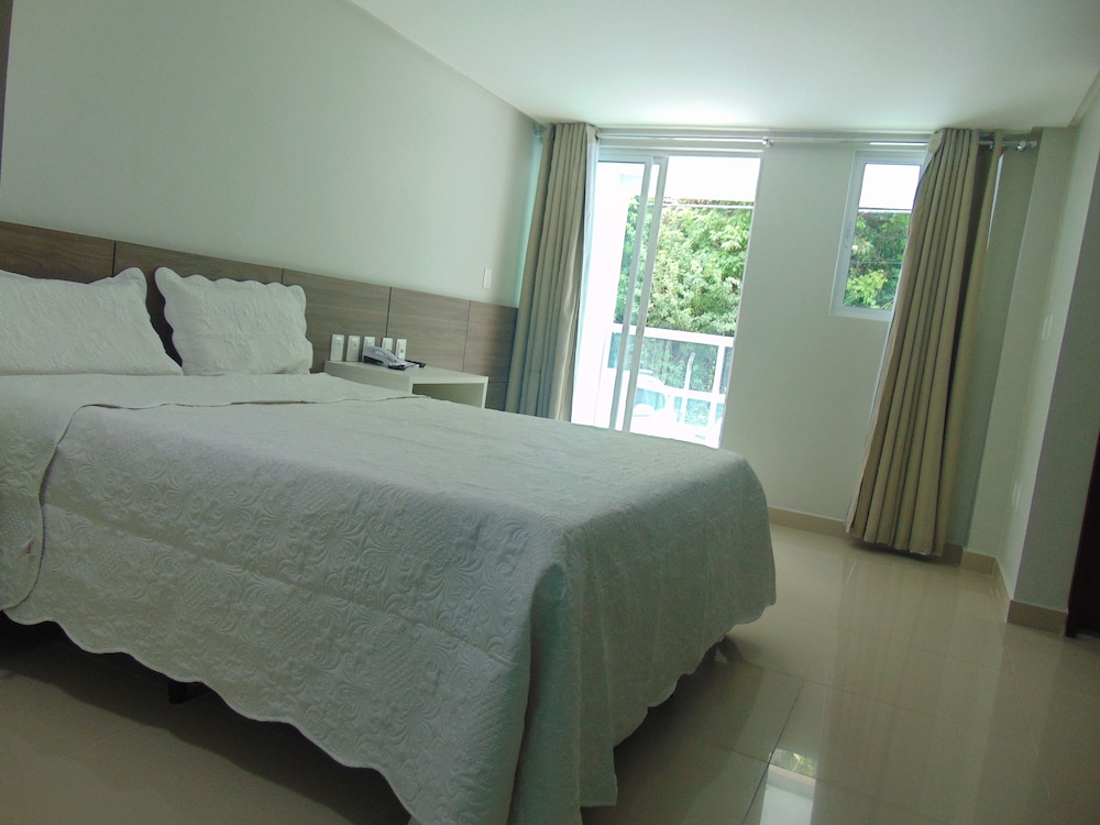 Oriental Praia Hotel 7/31