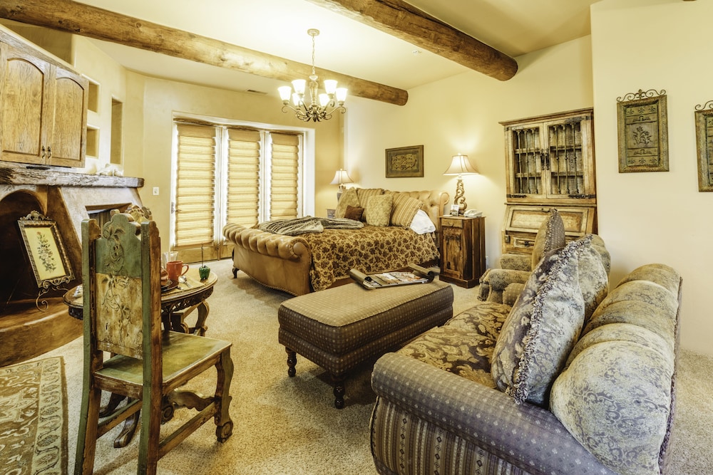 Adobe Grand Villas 43/73