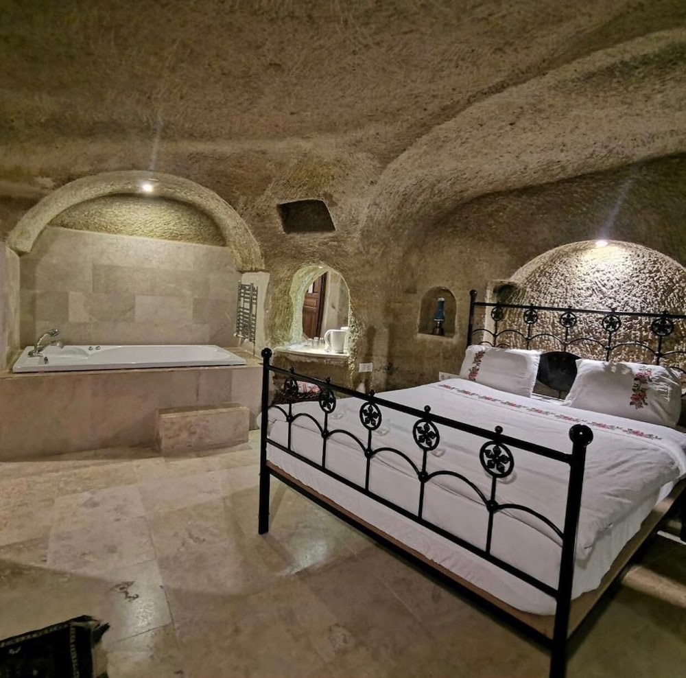 Konak Bezirhane Cave Otel 24/50