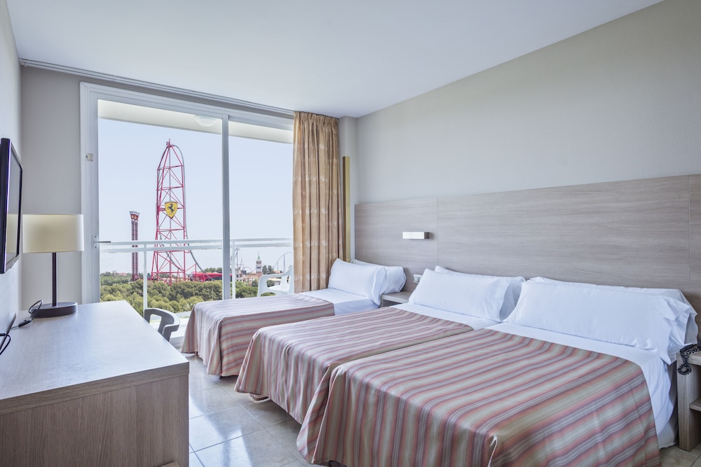 ROOM, TRIPLE
