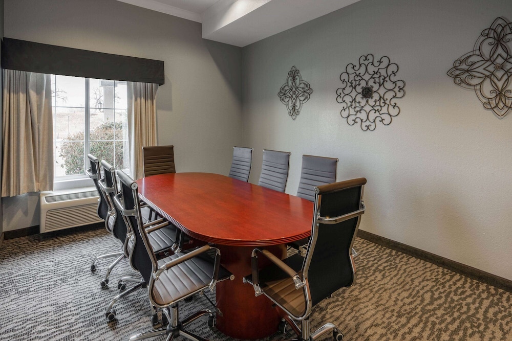 La Quinta Inn & Suites by Wyndham Loveland 39/45