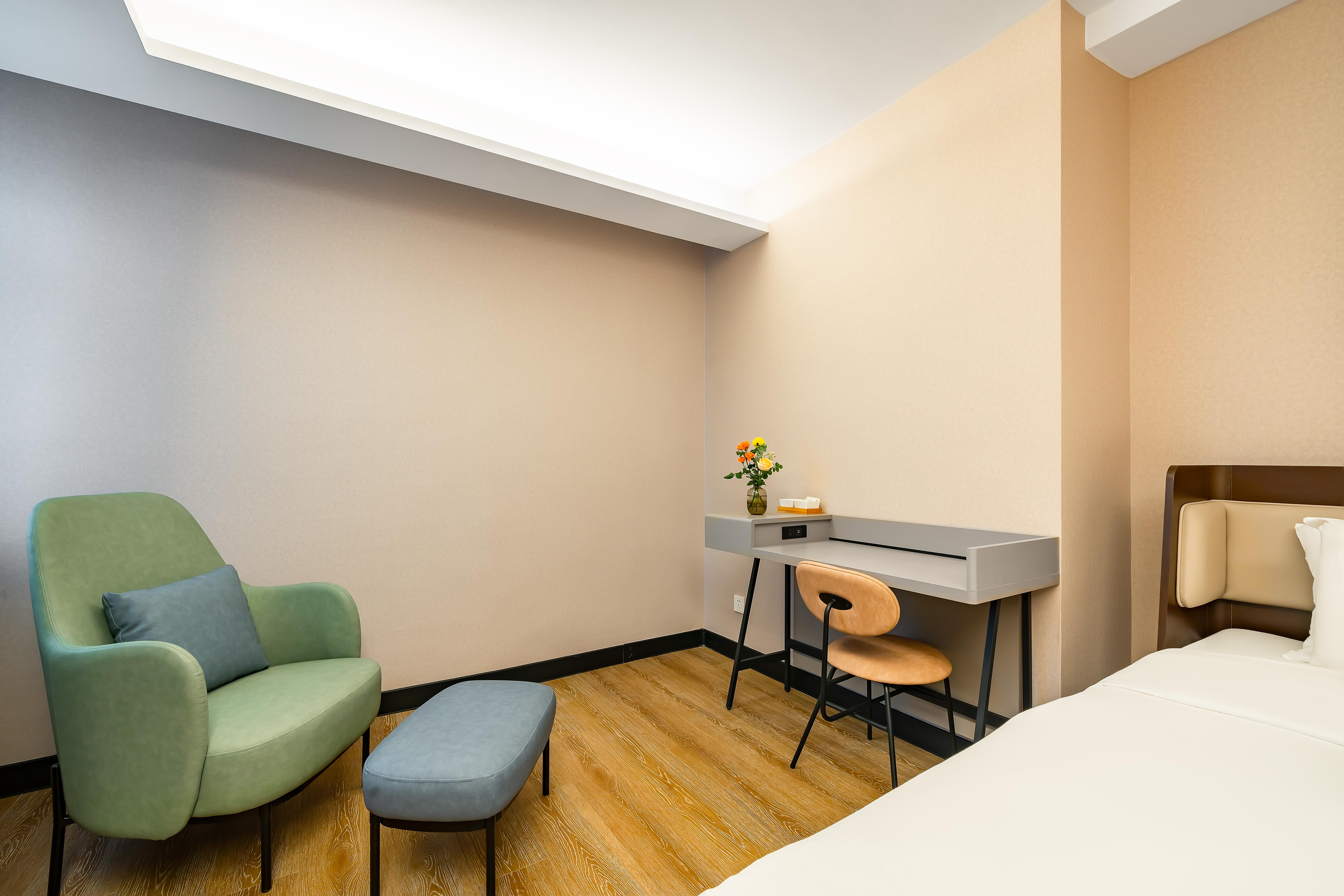 Hanting Hotel (Zhuhai Gongbei Port Qinglv South Road) 20/25