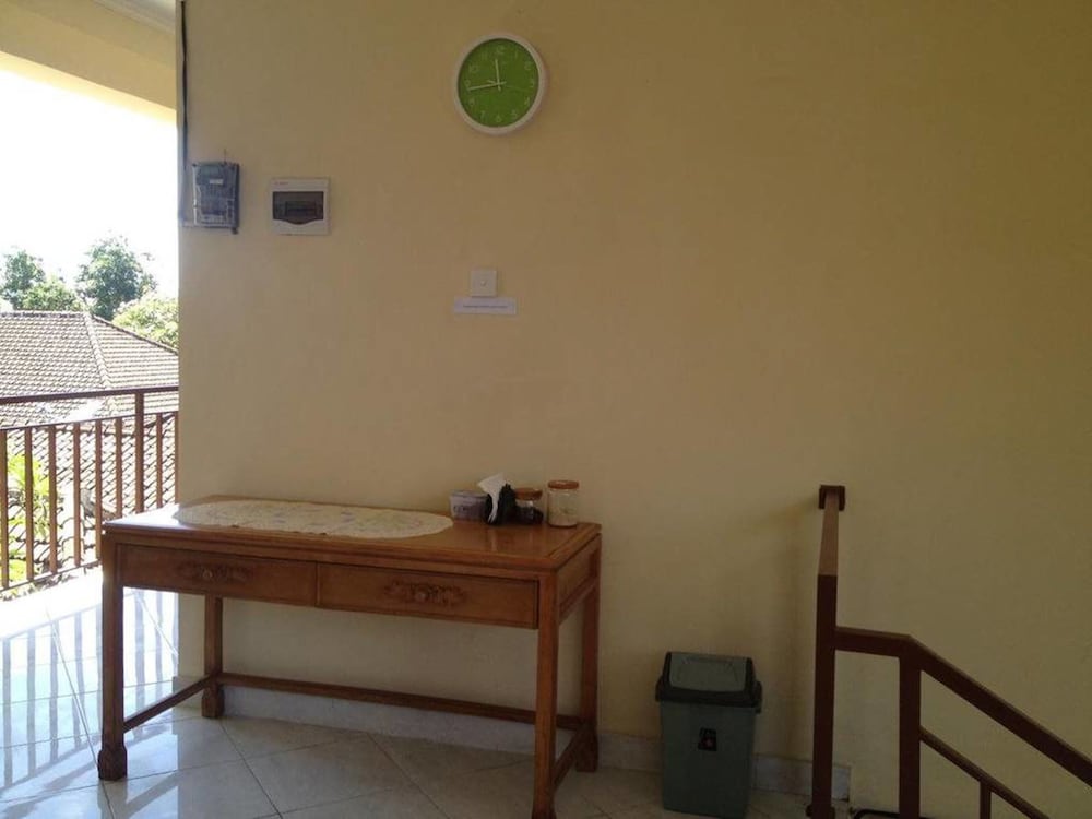 Sari Buana Bed Breakfast 39/62