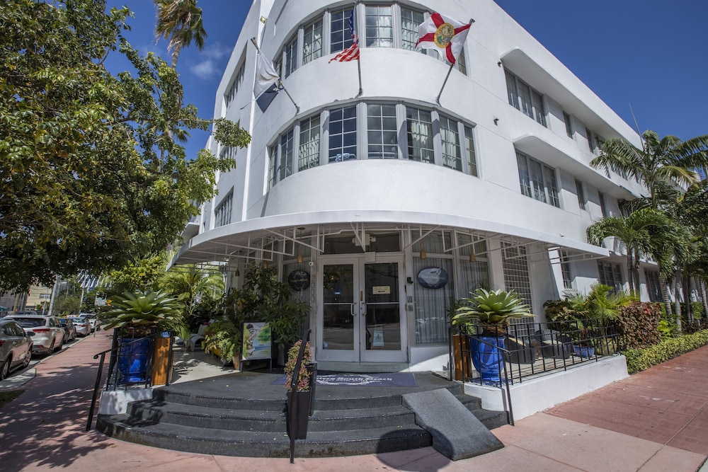 Riviera Suites South Beach in MIAMI BEACH - FL
