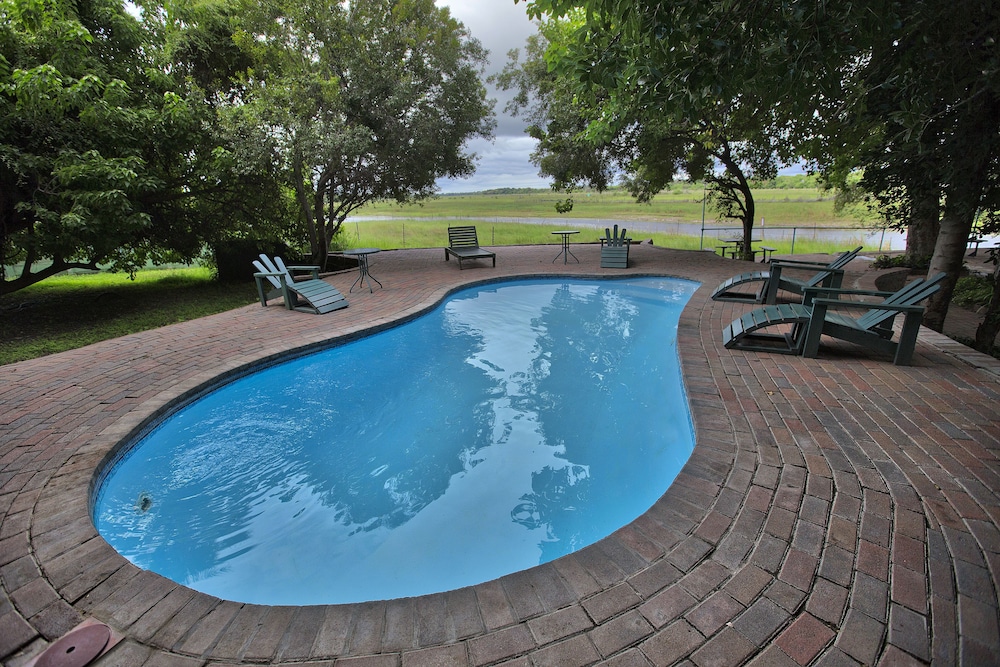 Island Safari Lodge 41/50