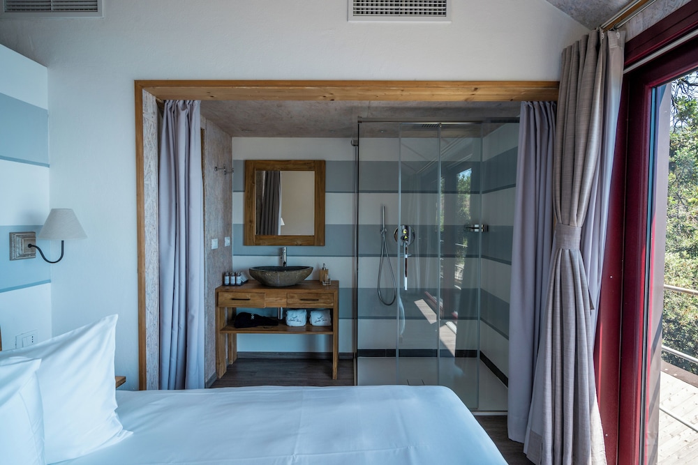Sesta Terra Natural Resort 10/50