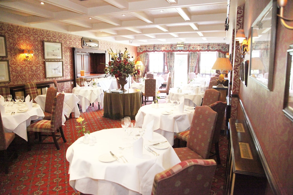 Burts Hotel 37/41