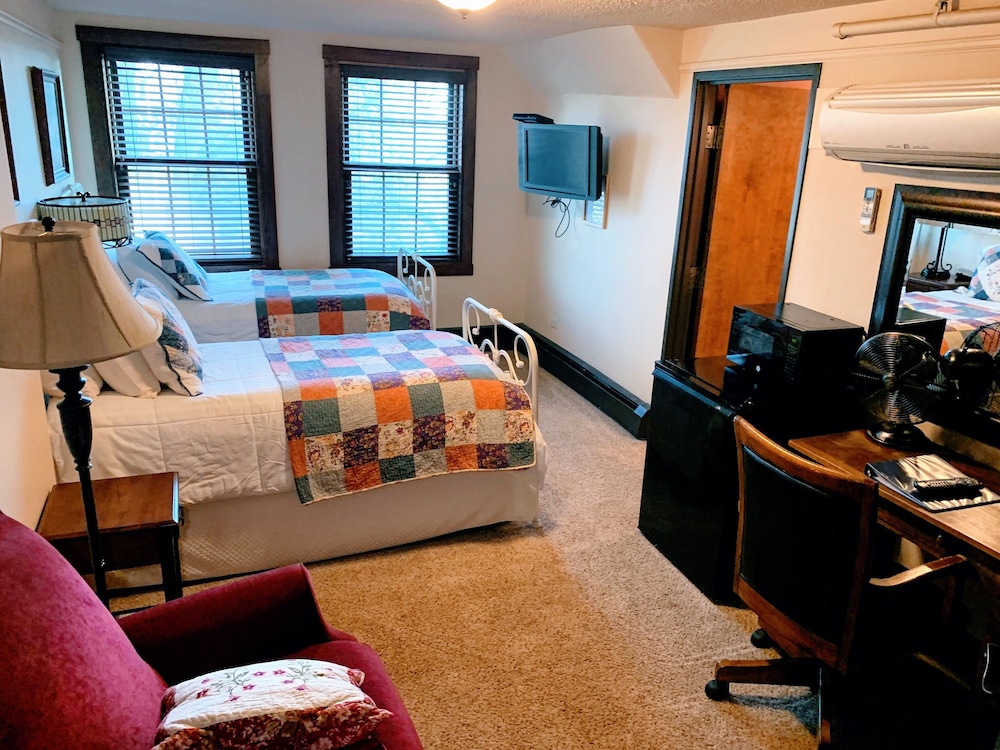 Iowa House 32/50