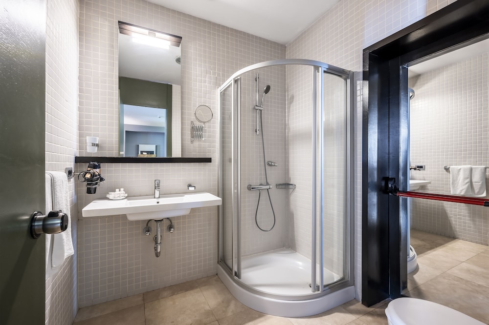 Ansen Suites 44/50