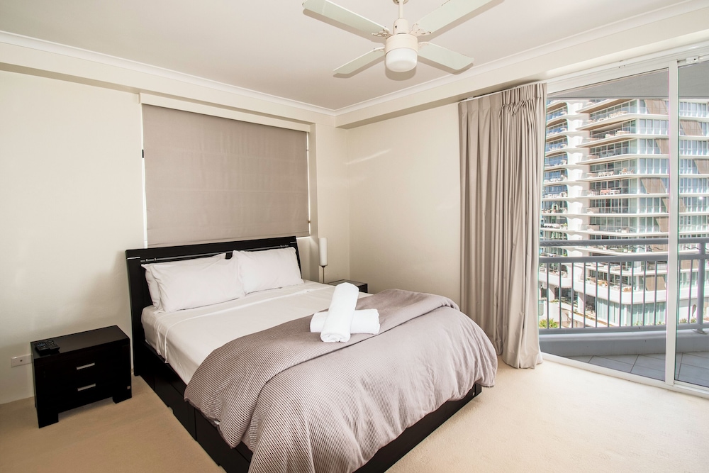 Ocean Sands Resort Gold Coast 16/49