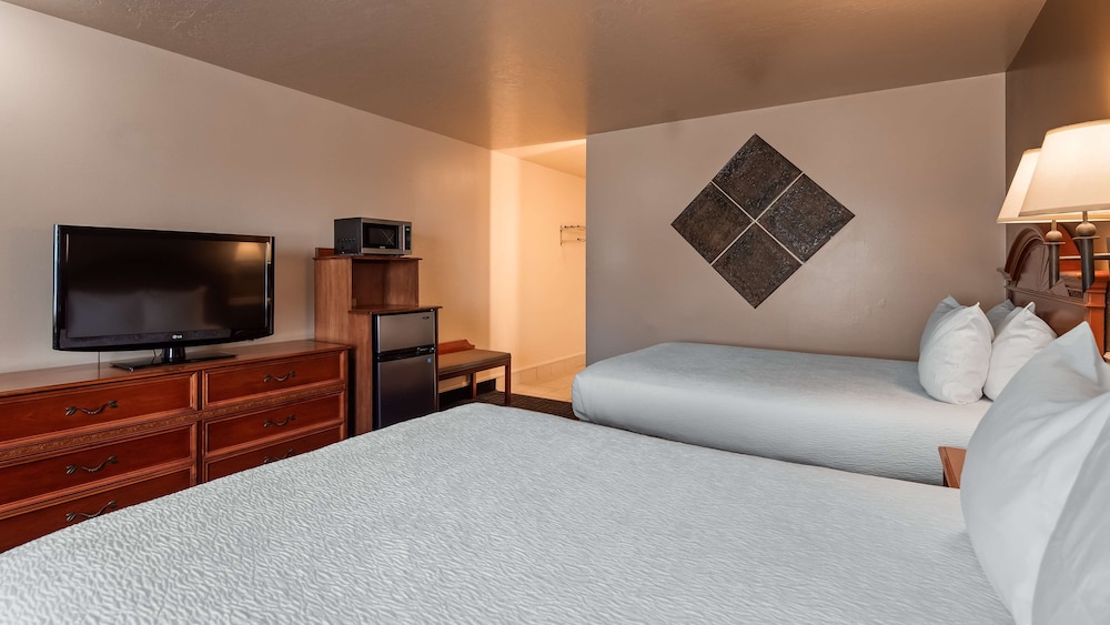 Best Western Paradise Inn 16/36