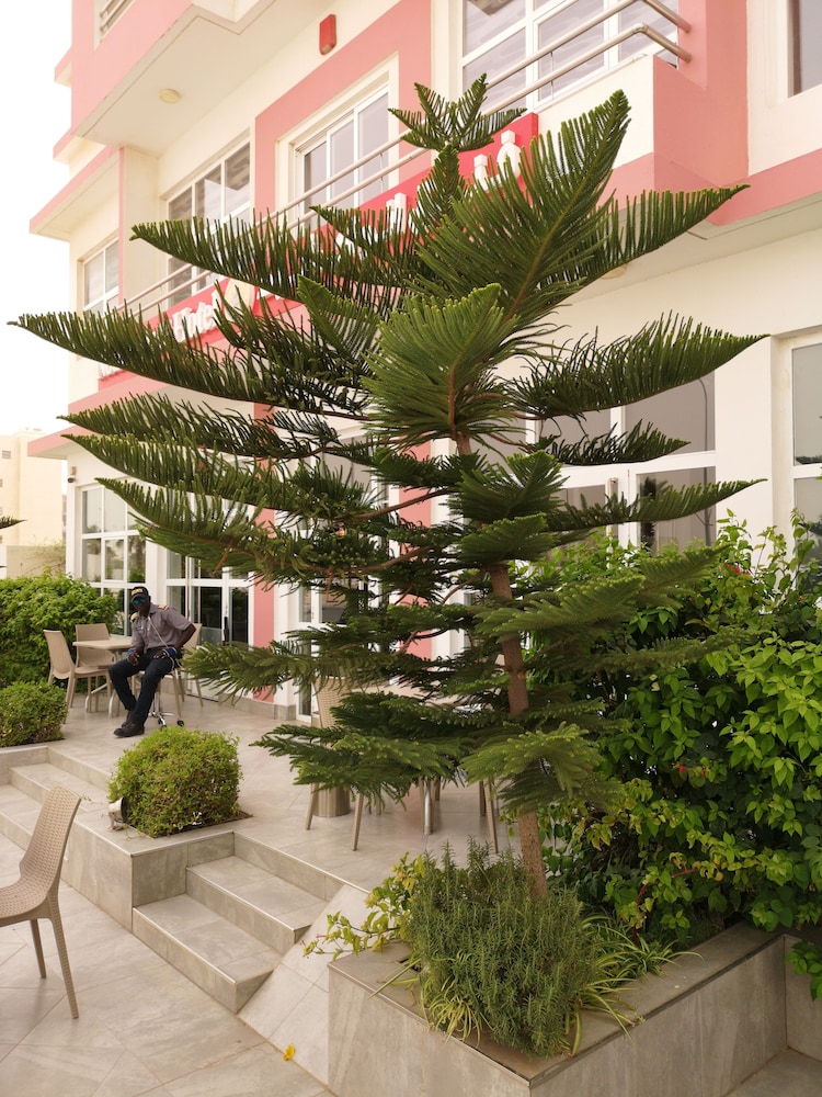 Nouakchott Hotel 43/50