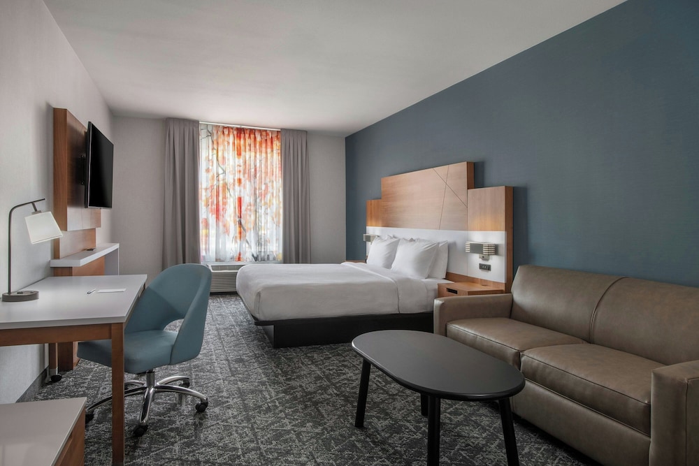 Fairfield Inn Suites By Marriott Oakland Hayward 16/48
