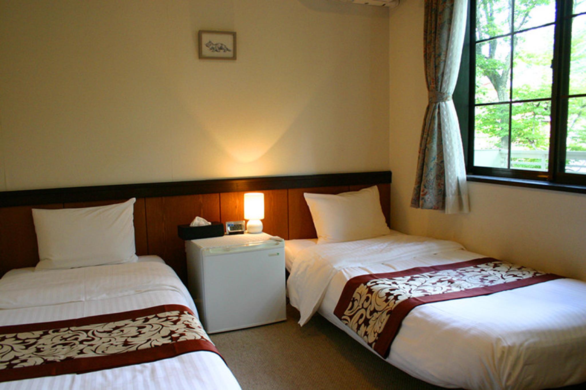 Room, Twin Beds