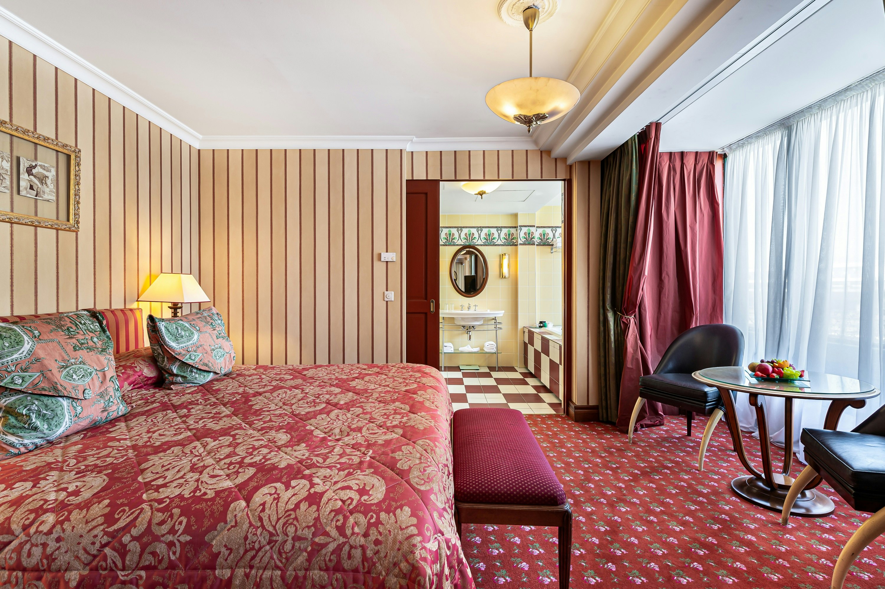 Royal Manotel 16/50