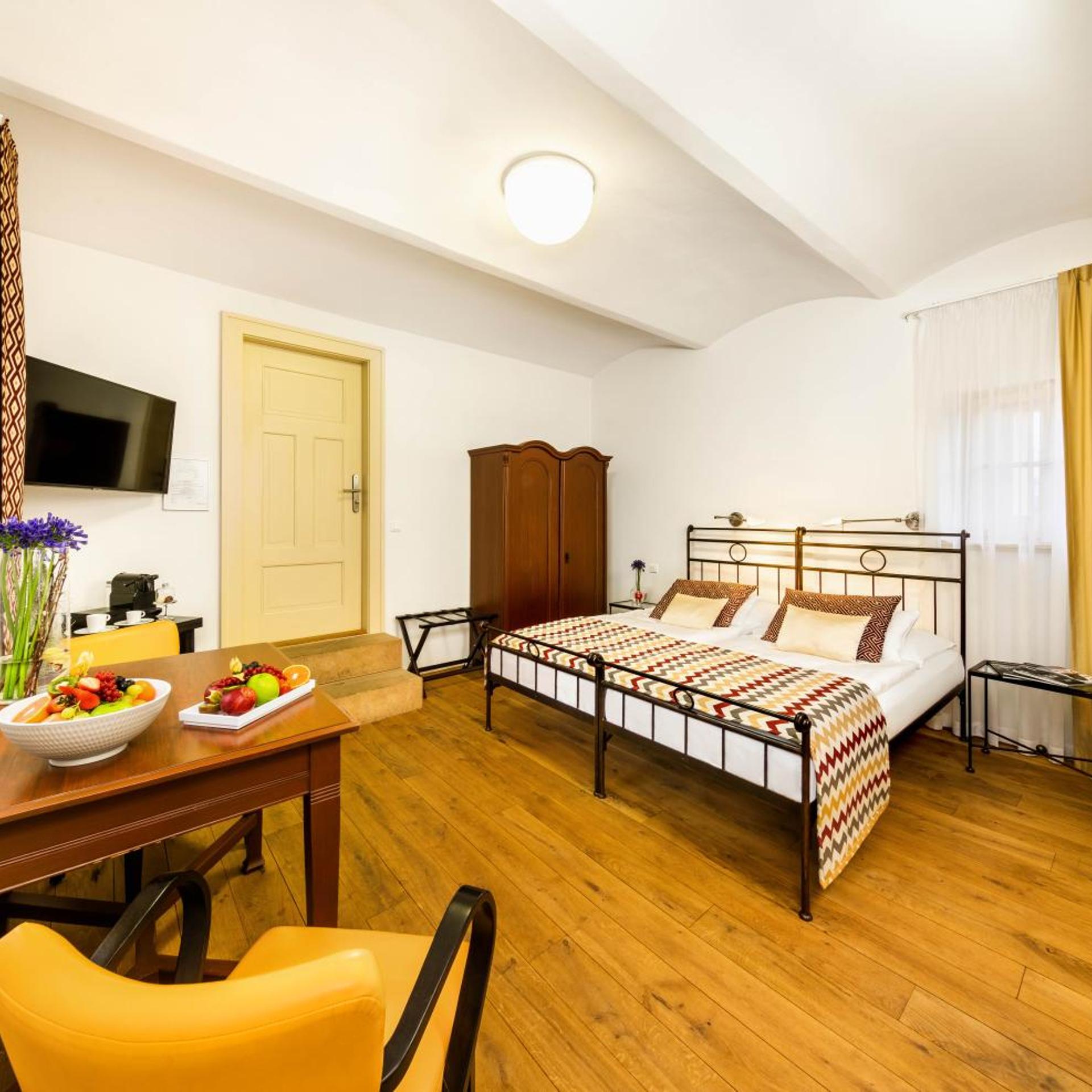 جناح عائلي، Bellevue Hotel Karlov 2/5