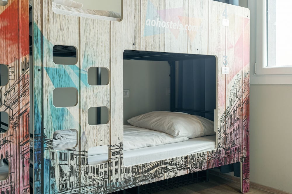 MIXED DORM, STANDARD, 6 BEDS