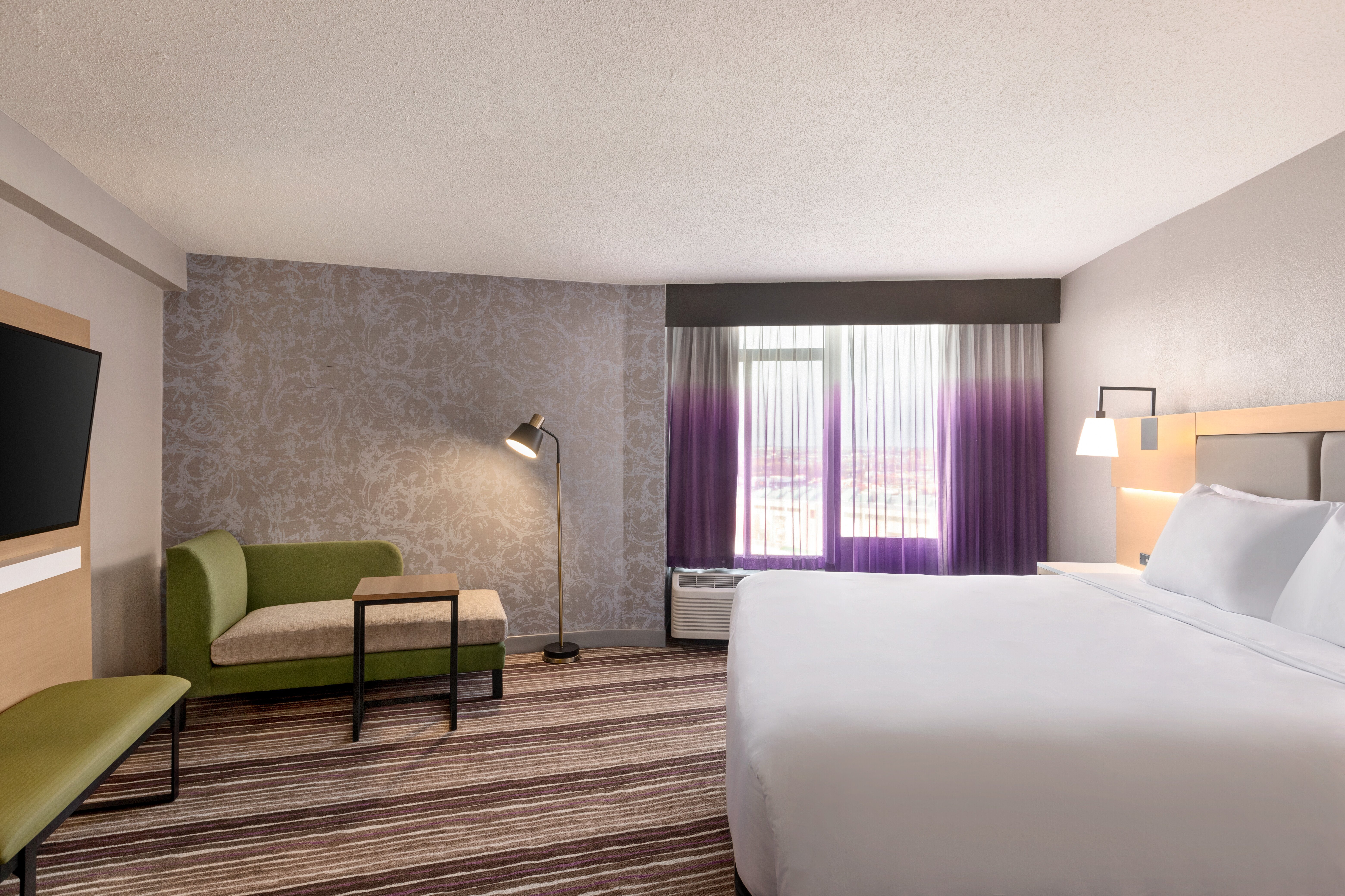 Standard, King Bed, Stadium View