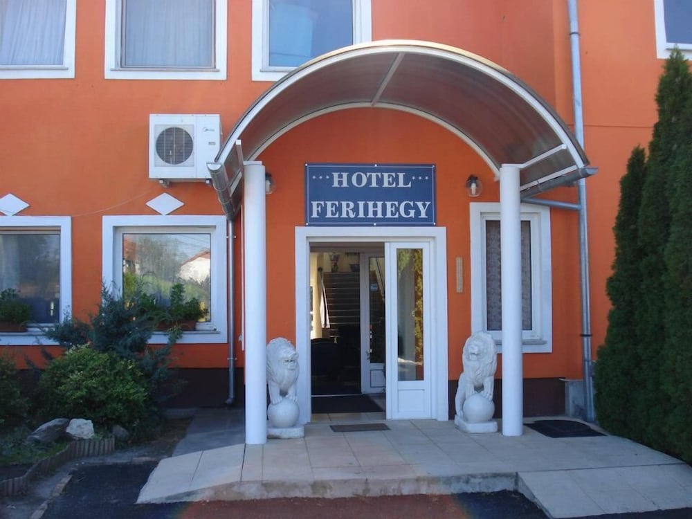 Hotel Ferihegy 3/30