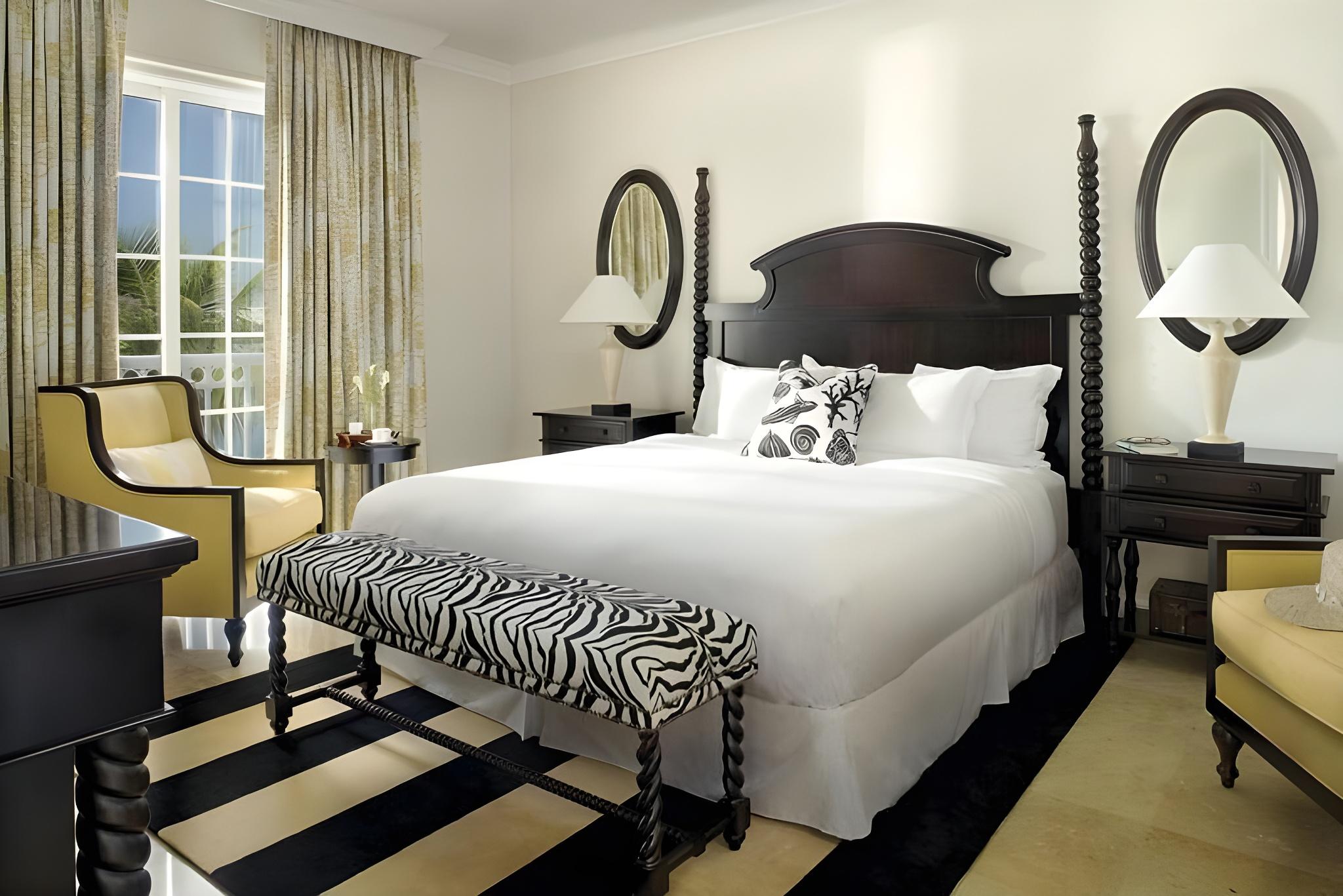 Room, King Bed, No View