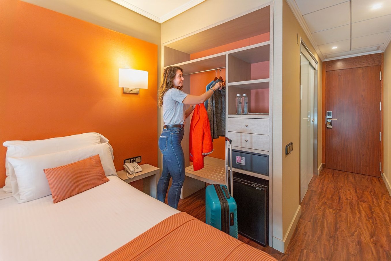 Hotel Num 14/53
