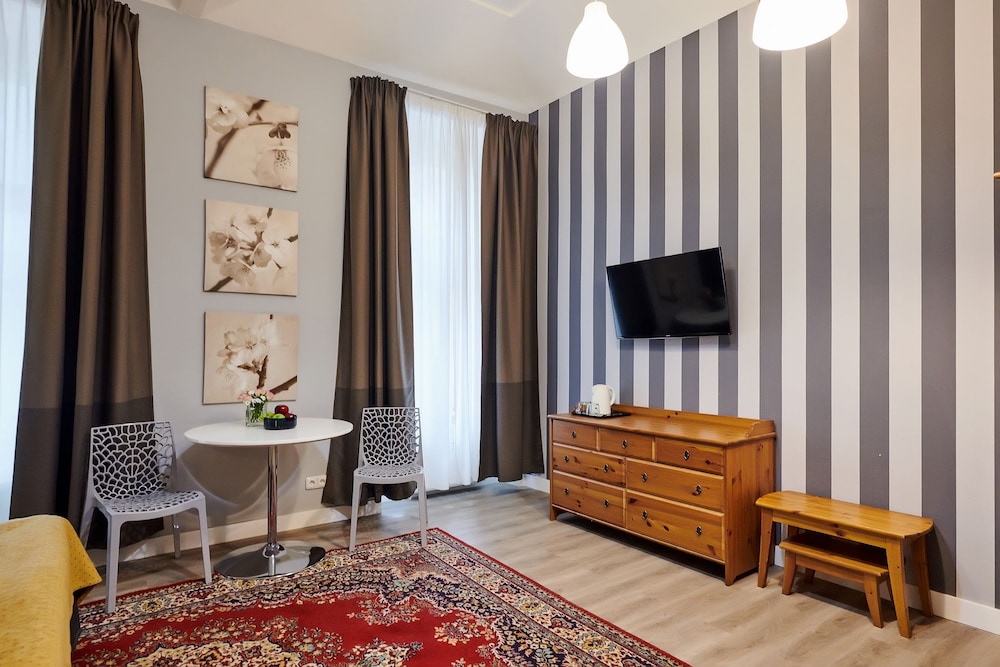 La Boutique Hotel 32/48