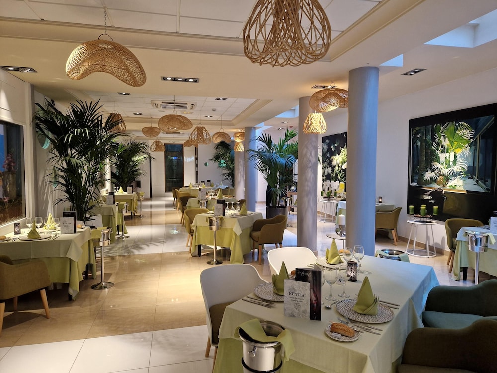 Marylanza Suites & Spa 34/50