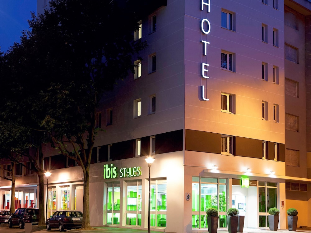 Ibis Styles Lyon Villeurbanne 3/50
