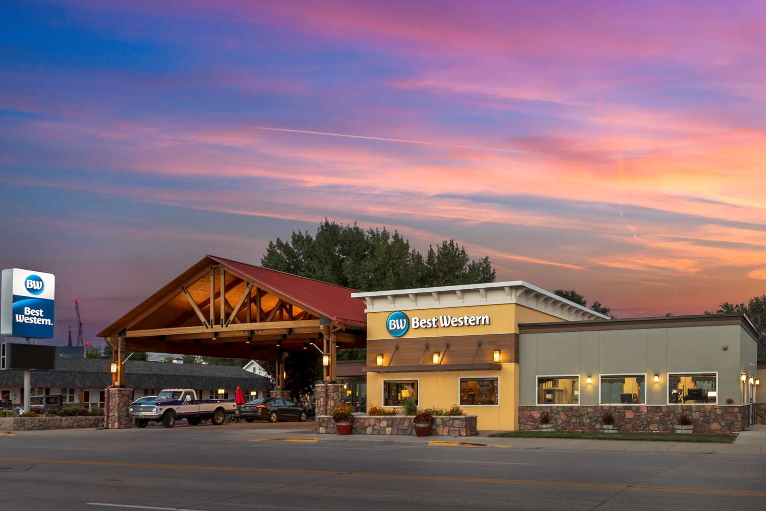 Best Western Pioneer 1/10