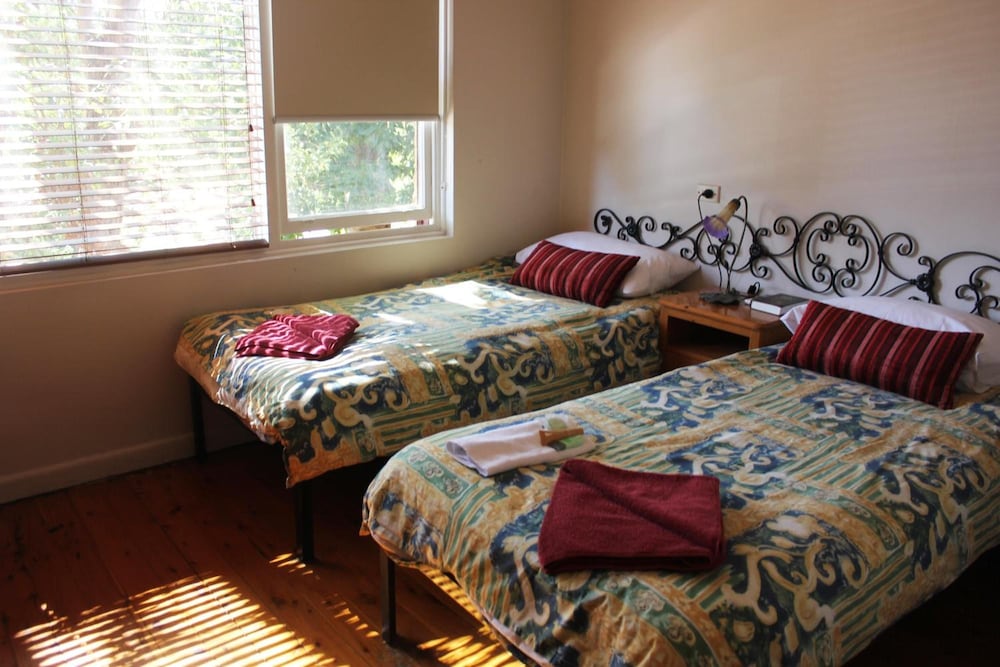 BURWOOD BED AND BREAKFAST 22/47