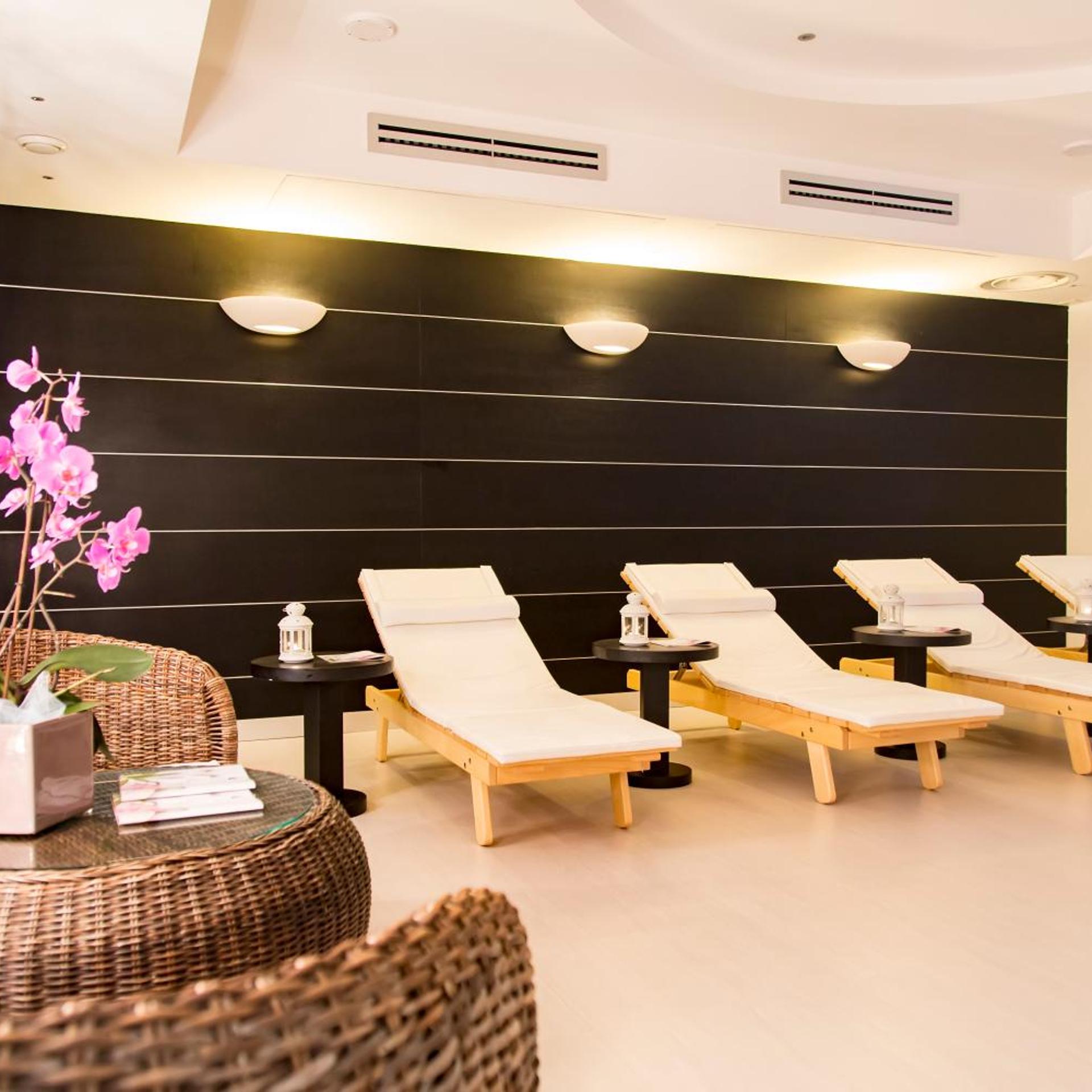 AHR Baja Hotel & Spa 39/56