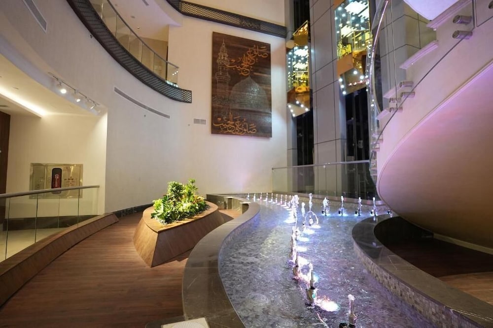 فندق بننسولا وورث(Peninsula Worth Hotel) 36/41