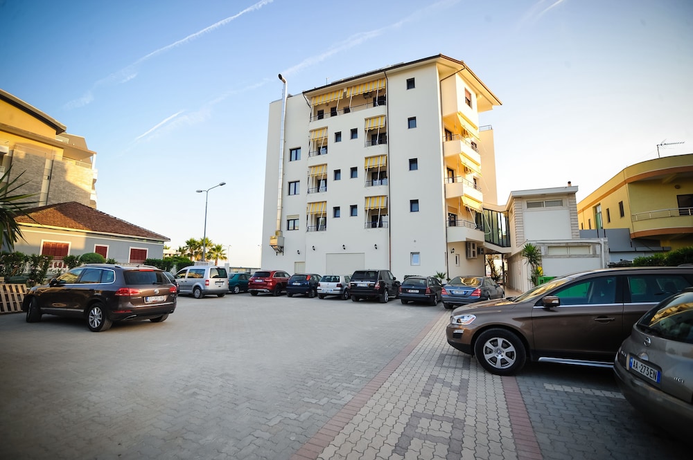 Iliria Internacional Hotel 39/50