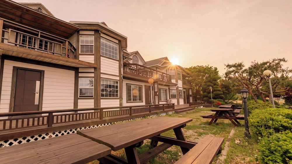 Ganghwa Western Beach Pension 45/50