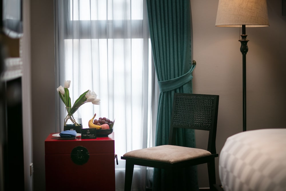 L Hotel du Lac Hanoi 39/49